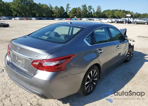 2018 Nissan Altima 2.5 из США, поврежденный, VIN 1N4AL3AP7JC148578